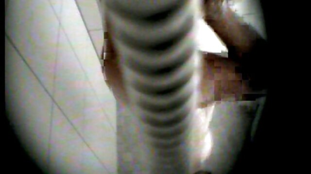 Dương vật sự nịnh hót Iori Mizuki uốn cong vì một lớn đen phim xxxx hay vòi nước