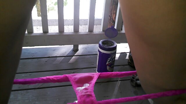 Redhead phim sexx xxxx được đen vòi nước trong cô ấy hậu môn và sau đó ở mặt cumshot