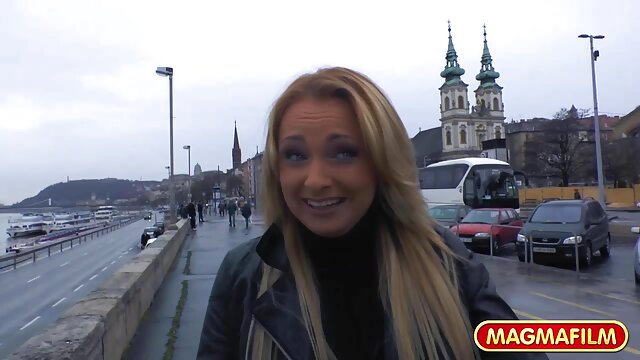 Le Grand pphim xxxx Blond Et Deux Lai da trắng