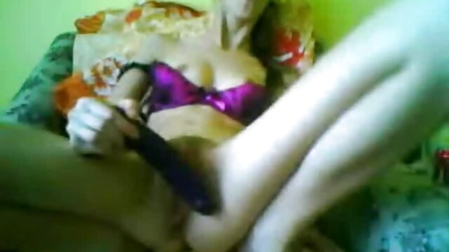 Busty vợ cực khoái nhiều lần với một dương vật phim x xxxx lớn